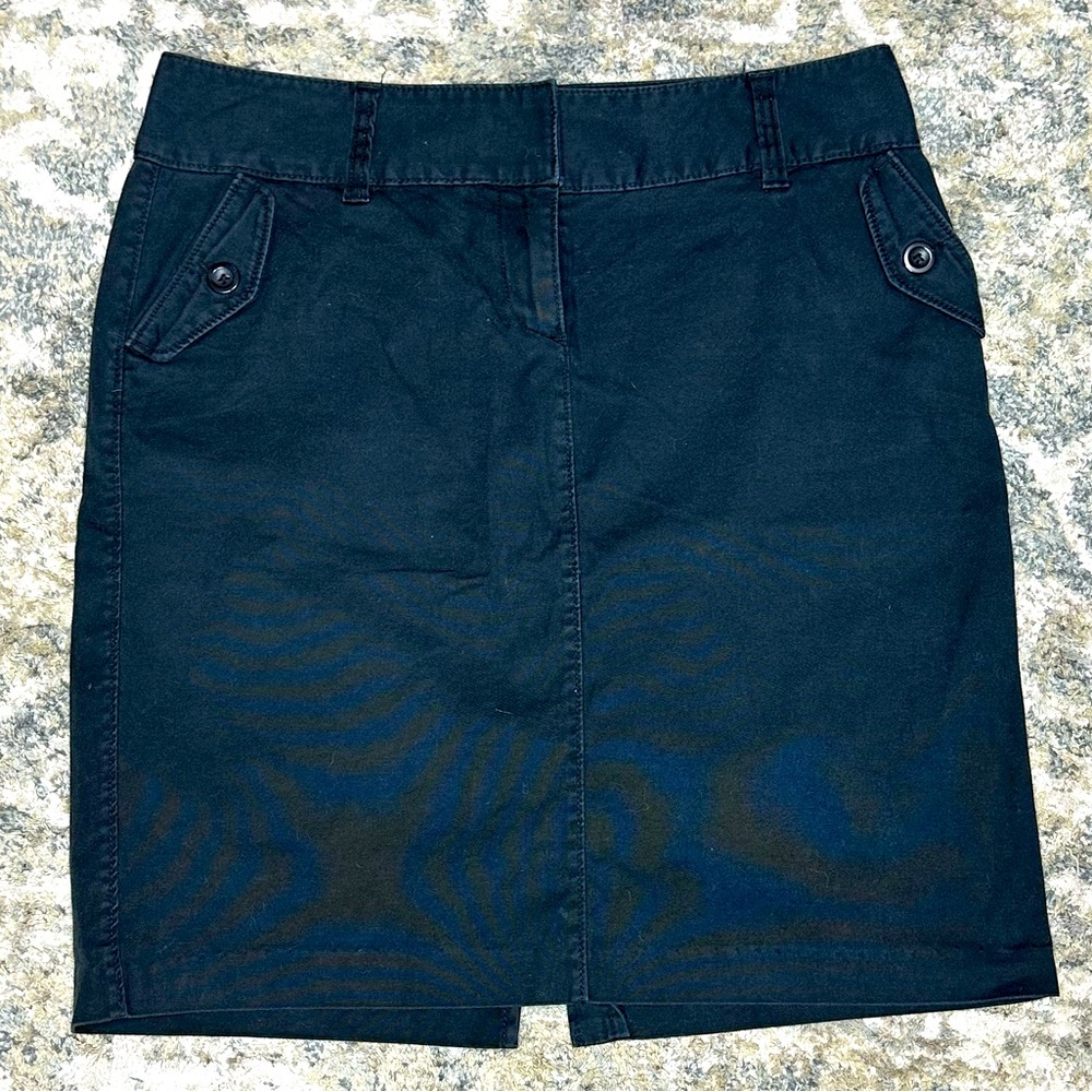 Women's Old Navy black stretch low waist skirt size 8